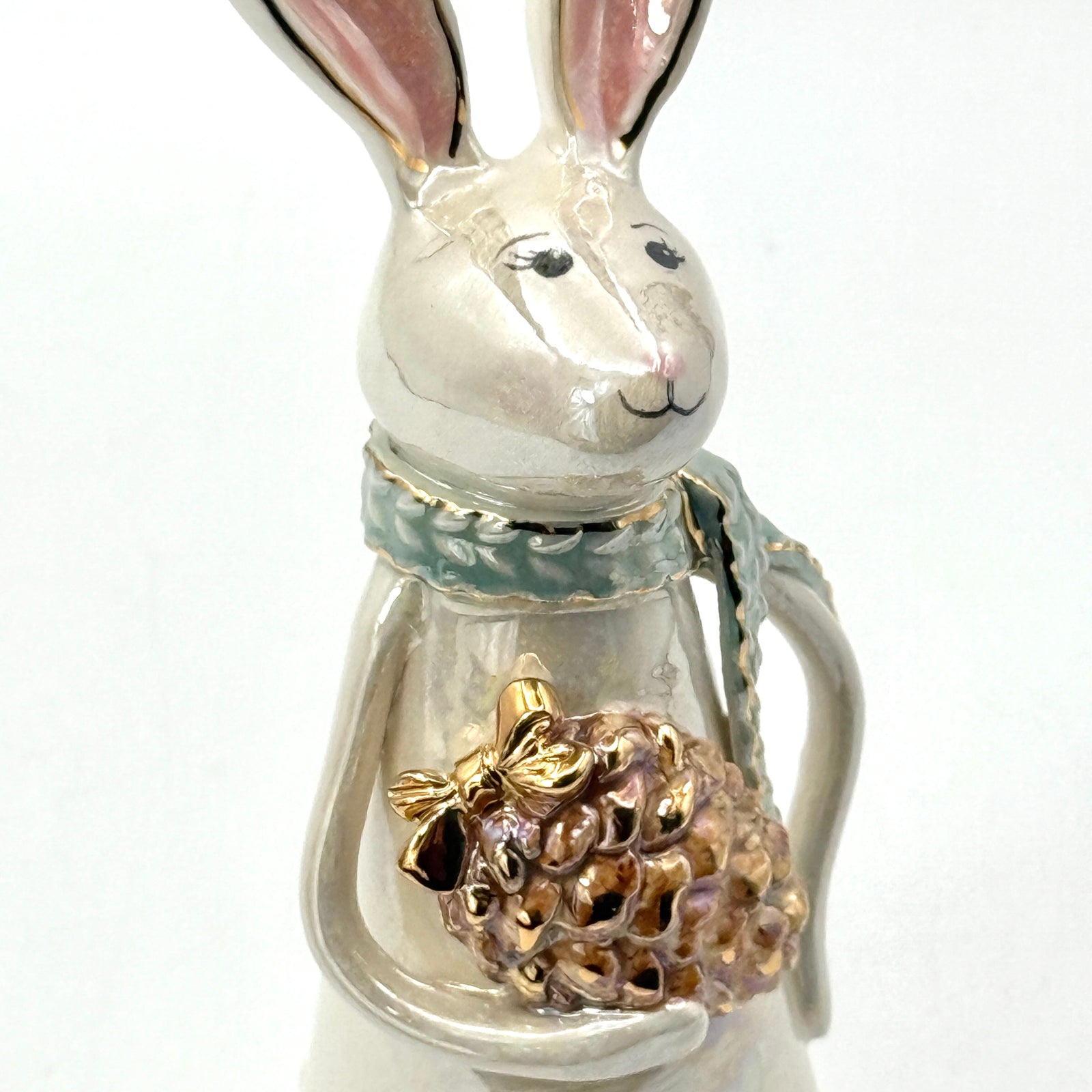 Bunny with Pine Cone —40 Winter Limited Edition