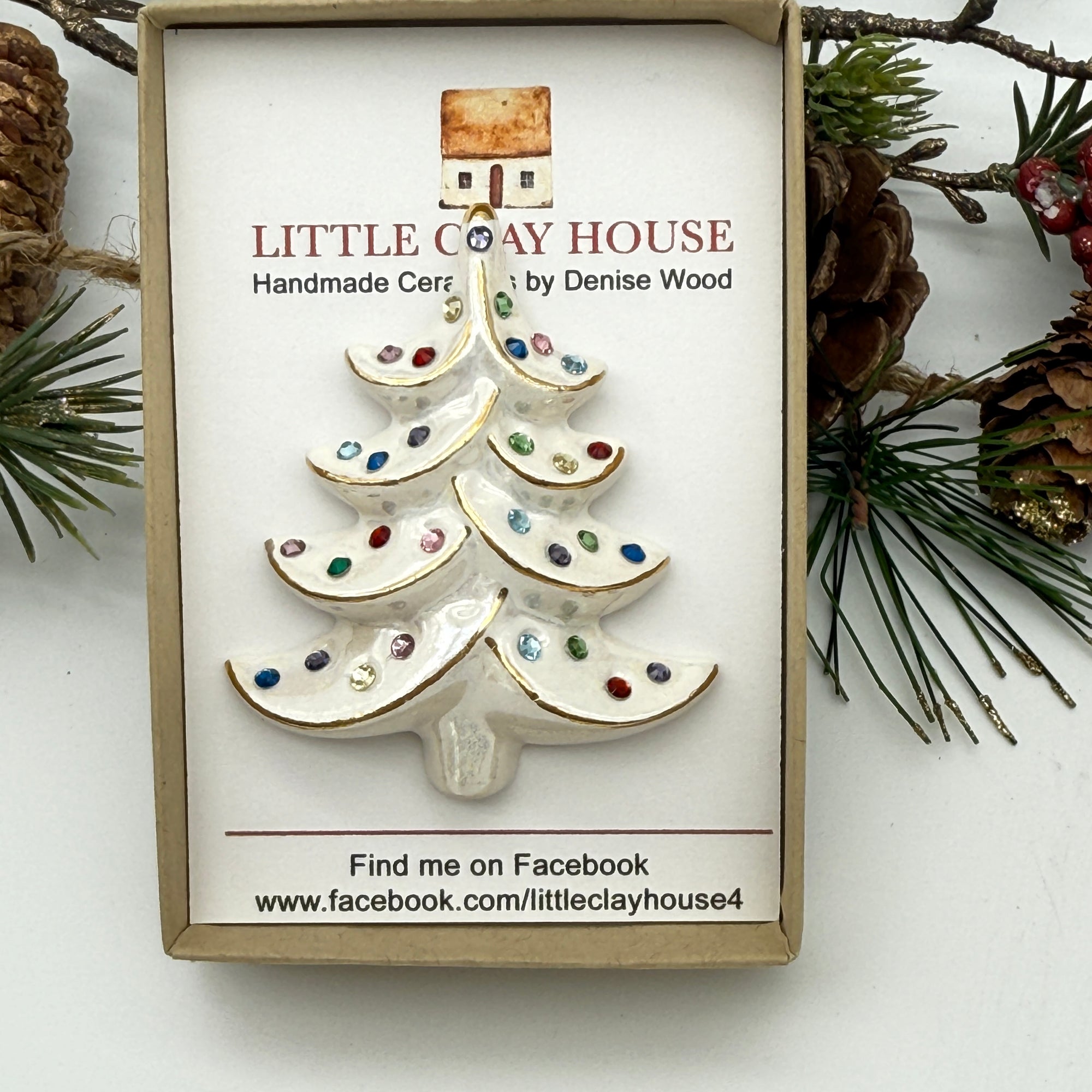 Vintage Style Ceramic Brooch - White & Multicolor