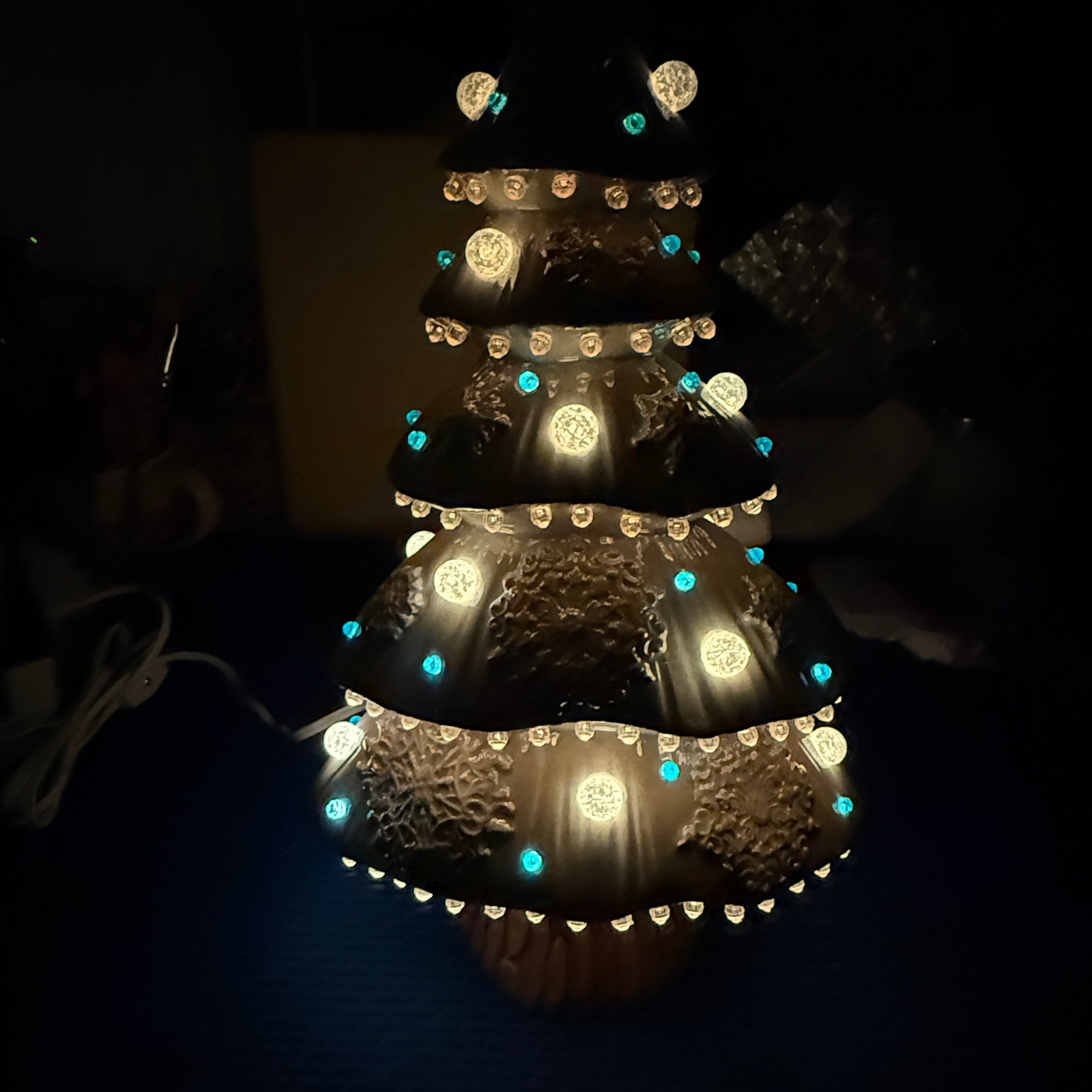 17 inch Snowy Snowflake Tree