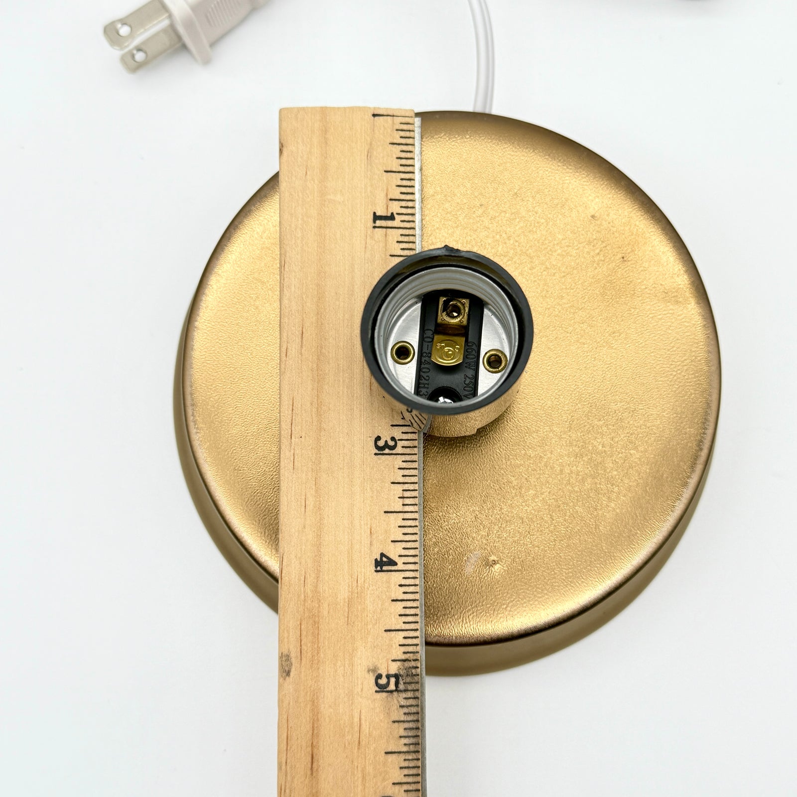 Artisan’s Gold Pedestal