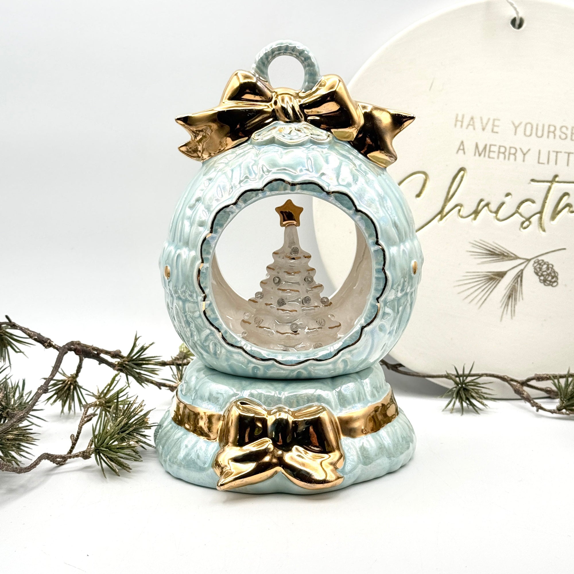 Vintage Christmas Diorama- Gold